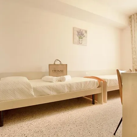 Apartment Centro Commerciale - Immobiliare *