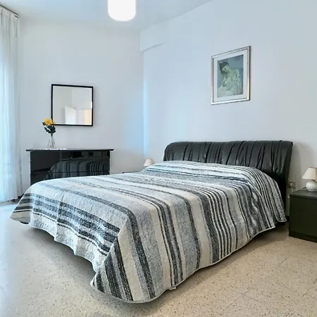 Centro Commerciale - Immobiliare * Lido di Jesolo